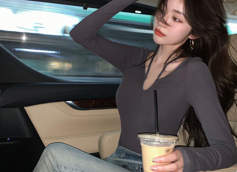 衣服放一年发黄了怎么洗（白色衣服久放后发黄难去除）