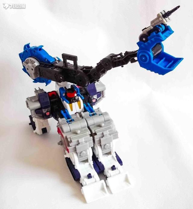 猛大帅的卫兵（力挽狂澜的巨人）(42)