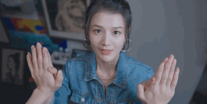 春心萌动，脸颊泛红，爽到脚趾？宁当二次元的王，不做现实中的屌丝！