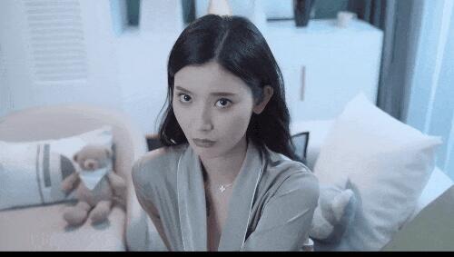 春心萌动，脸颊泛红，爽到脚趾？宁当二次元的王，不做现实中的屌丝！