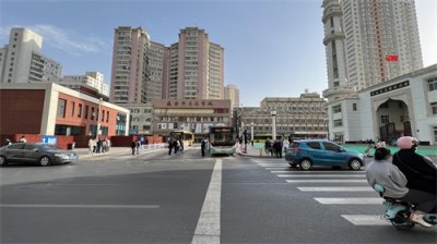 ​兰州西关十字拥堵十七年，挖路实为修建一个商业新地标