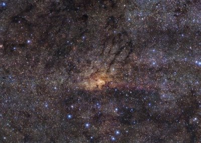 ​甚大望远镜揭示银河系在10亿年前曾经历一次戏剧性的星暴时期