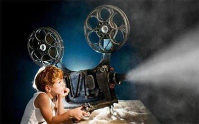 ​到底是谁发明了电影，爱迪生还是米埃尔？