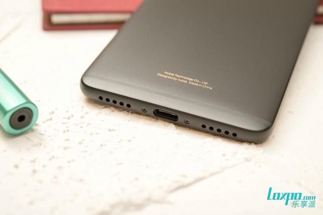 努比亚z17mini对比minis（小屏双摄轻旗舰）(6)