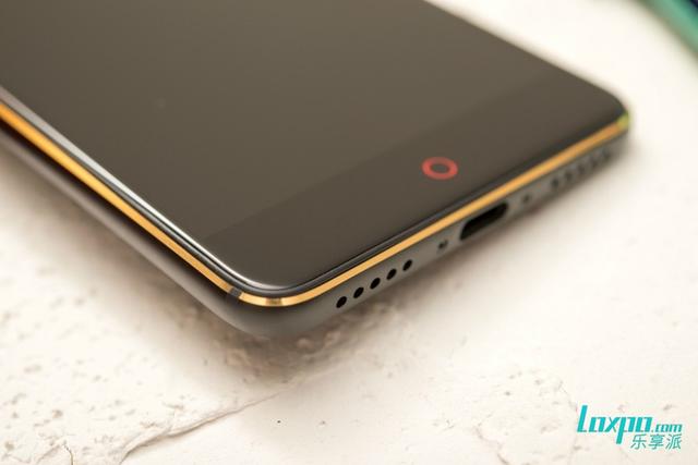 努比亚z17mini对比minis（小屏双摄轻旗舰）(5)