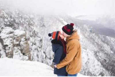 ​男人分手后后悔特征，男人分开后有这几种表现