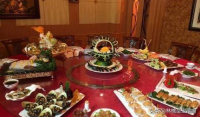 ​中餐餐桌礼仪包括(中餐餐桌礼仪包括让菜不夹菜)