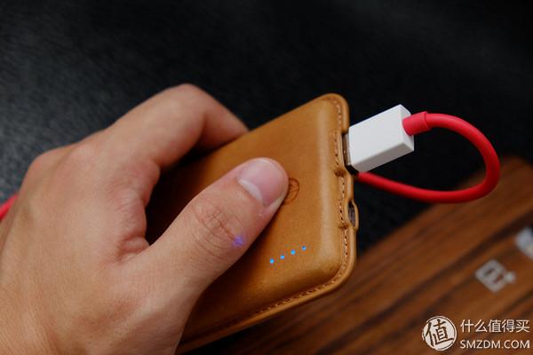 户外十大移动电源测评（晒晒我收藏的那些超高颜值移动电源）(18)