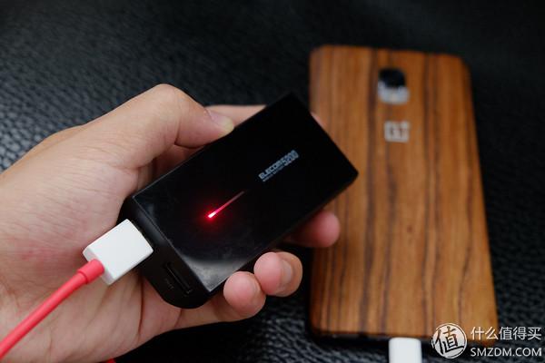 户外十大移动电源测评（晒晒我收藏的那些超高颜值移动电源）(7)