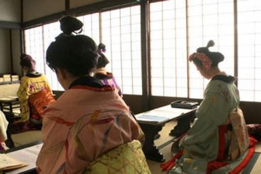 屁负比丘尼在日本古代是什么职业?