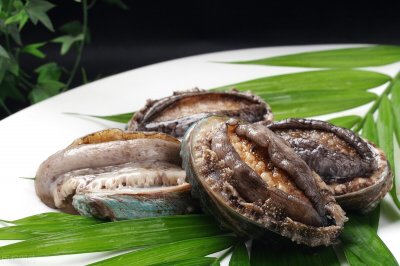 ​鲍鱼蒸几分钟最佳时间（鲍鱼蒸几分钟最佳口感好 蒸鲍鱼是开水蒸还是凉水