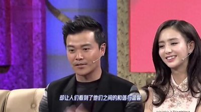 ​陈思成，佟丽娅，罕见同框游玩