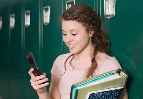 怎么和女生聊天逗她笑？让她觉得和你一起很舒服