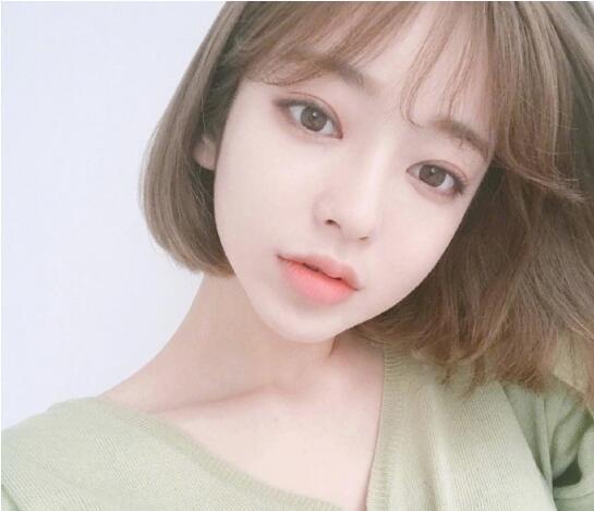 生活最新流行的可爱短发发型 9