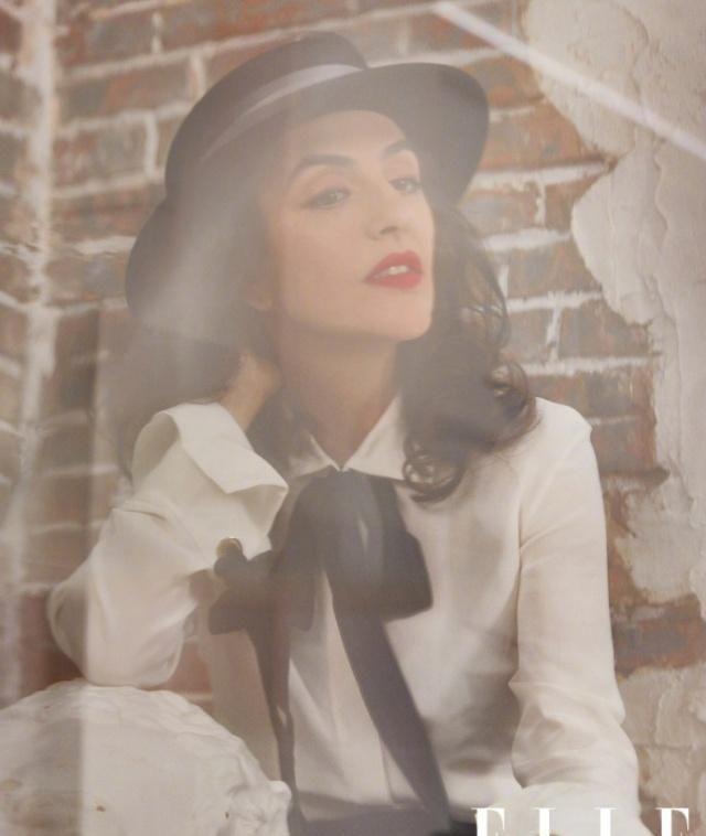 刘烨晒妻子美照称“被媳妇美哭” 但最后一张却与众不同