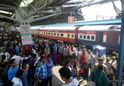 ​印度掀起来华热，那印度人来中国最喜欢做什么，说出来你可能不信