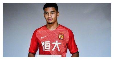 “铁卫”布朗宁变身“蒋光太”,中国男足的最弱一环“稳了”