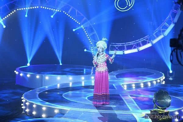 最美好声音!黔籍歌手阿娜丹参加《放歌中国》节目录制