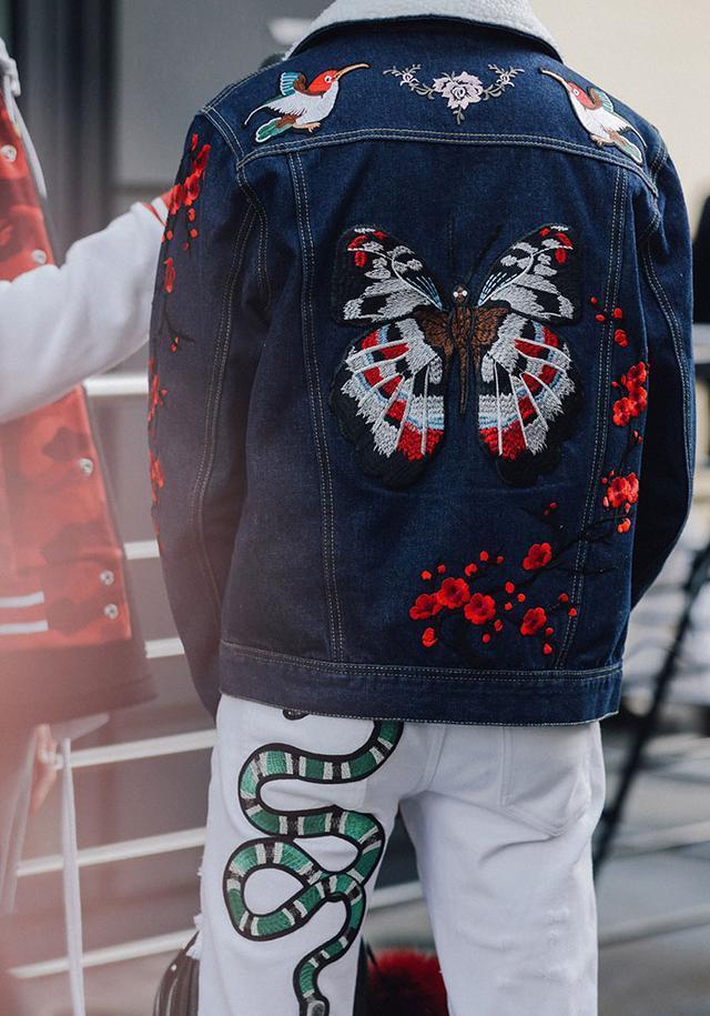 街拍才是最接近帅哥的方式,百试不爽!