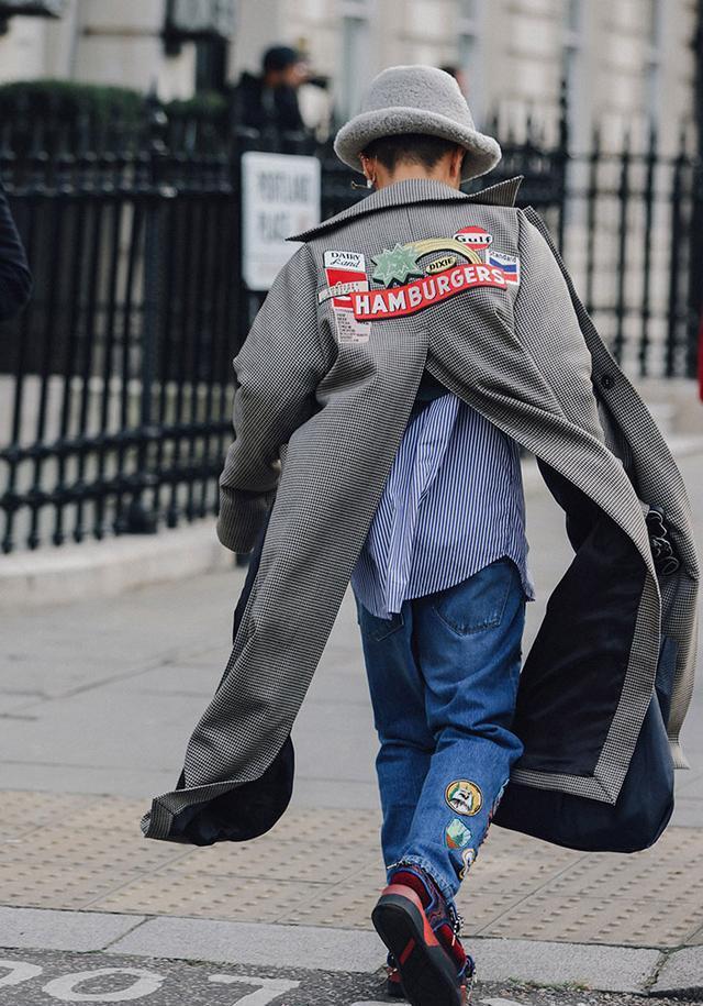 街拍才是最接近帅哥的方式,百试不爽!