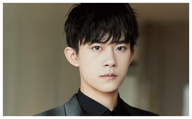 “特殊”姓氏的4位明星, 鹿晗上榜, 最后一位拥有皇室血统