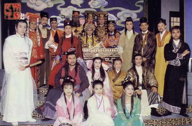 2000年左右好看的电视剧推荐（那些年我们追过的电视剧--2000年以前）(25)