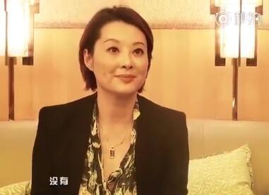 袁立自曝从不骂脏话,45岁仍没有生孩子计划,圈中最好友竟是小哇