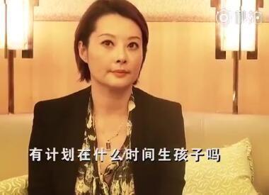 袁立自曝从不骂脏话,45岁仍没有生孩子计划,圈中最好友竟是小哇