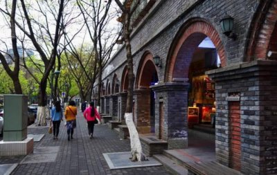 ​重庆景区推出1元菜品，4天总共卖出2万多碗，网友：史上最便宜