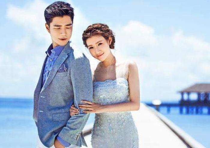 “睡了”经纪人的4位男星，网友：只服第三位相守22年才修成正果