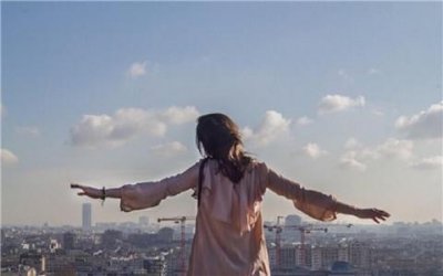 ​女生发笑哭表情幽默回复，高情商的男生都这样回