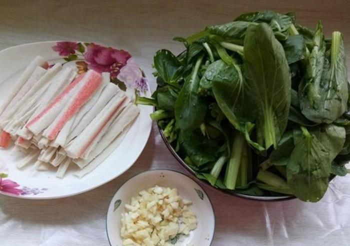 蟹棒咋做都好吃,香浓绵软,口感丰富,孩子最爱了