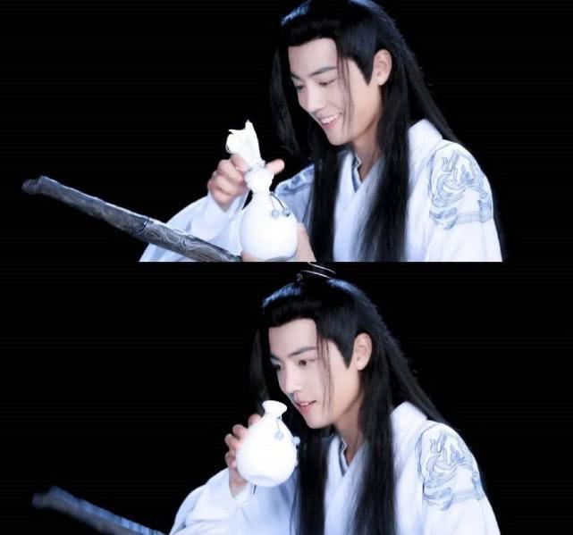 肖战最帅的古装造型,不是青花衫,不是素白衫,而是霸气十足的它