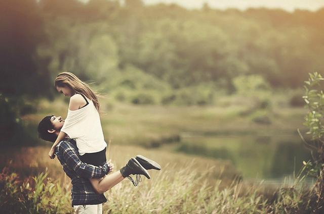 男人憋久了，会有这6个极度疯狂的表现！