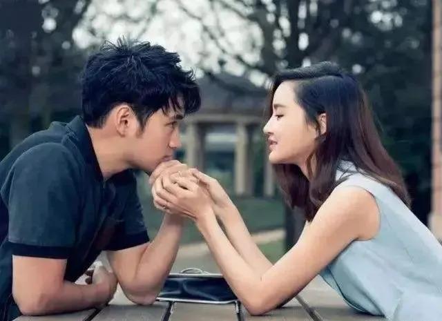 张歆艺与3个男人3段情史，为何有人说她配不上袁弘？