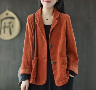 ​焦糖色上衣搭配什么颜色裤子好看(糖果色上衣配什么裤子)