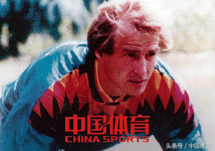 历史上的今天：克林斯曼正式宣布退役