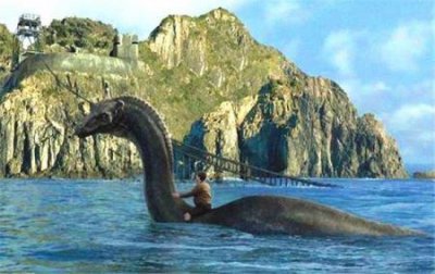 ​湛江湖光岩水怪是什么动物？水怪是什么动物？疑是龙鱼神