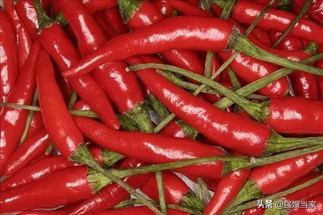 水煮虾的正确做法不发黑（水煮大虾牢记4不放2多放）(5)