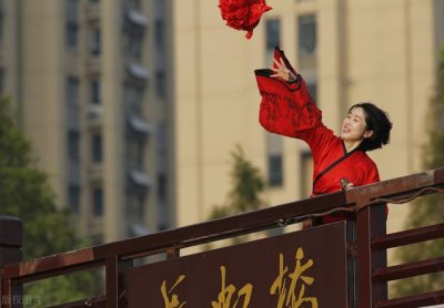 ​一个水性杨花的女人有哪些表现(水性杨花的女人,具有5个特征)