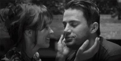 ​怎么接吻男生才有感觉（让男人忍不住的接吻教程）