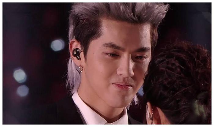 赵丽颖、吴亦凡为何被组CP？原来都被颖宝的这一点，迷惑住了！