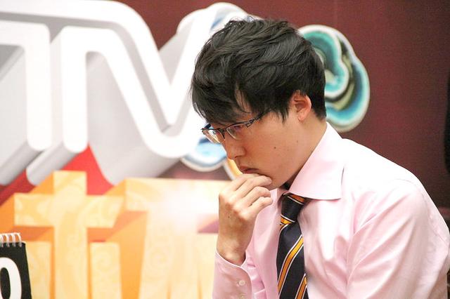 柯洁十二连胜含金量（贺岁杯决赛柯洁再战井山）(15)