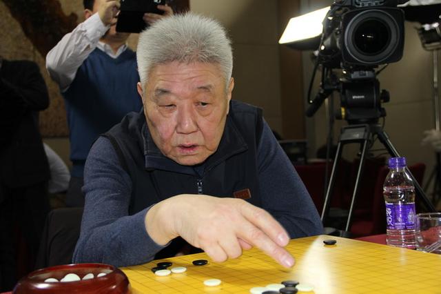 柯洁十二连胜含金量（贺岁杯决赛柯洁再战井山）(22)