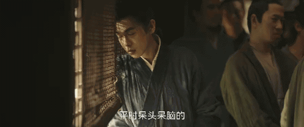 《显微镜下的大明》开播：张若昀演技过关，王阳是最大亮点