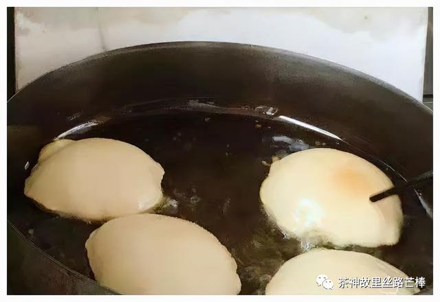 油香的传统做法：传统美食油香的记忆(3)