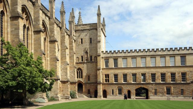 最靠谱的英国大学排名（2025年英国大学薪资最新排名）(2)