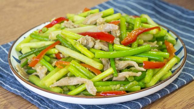 蒜苔的十种家常做法（四月蒜苔正当鲜）(2)