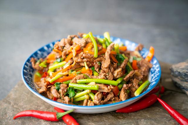 蒜苔的十种家常做法（四月蒜苔正当鲜）(22)