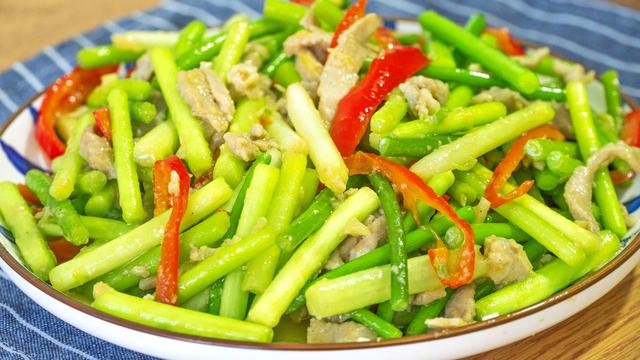 蒜苔的十种家常做法（四月蒜苔正当鲜）(3)